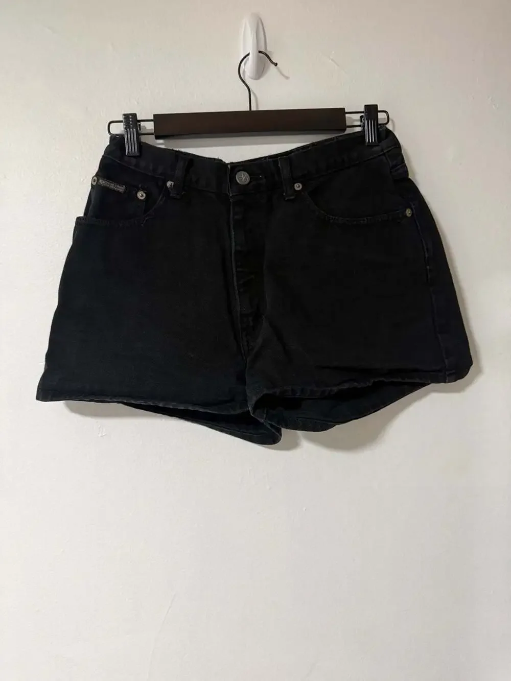 Calvin Klein Jeans Women's Black Denim Mom Shorts Size 7